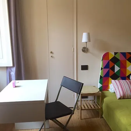 Magenta *